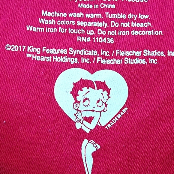 Betty Boop Universal Studios Red Women's T-shirt Graphic Tee - Picture 4 of 6